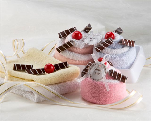 A71006 - Sweet Cupcake Twin Towel Cake Dessert Favour