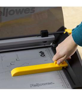 fellowes-plasma-150-paper-cutter_1